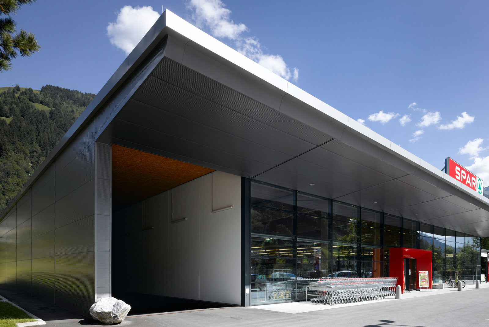 Sparmarkt in Gastein von Jürgen MATZER Architekten